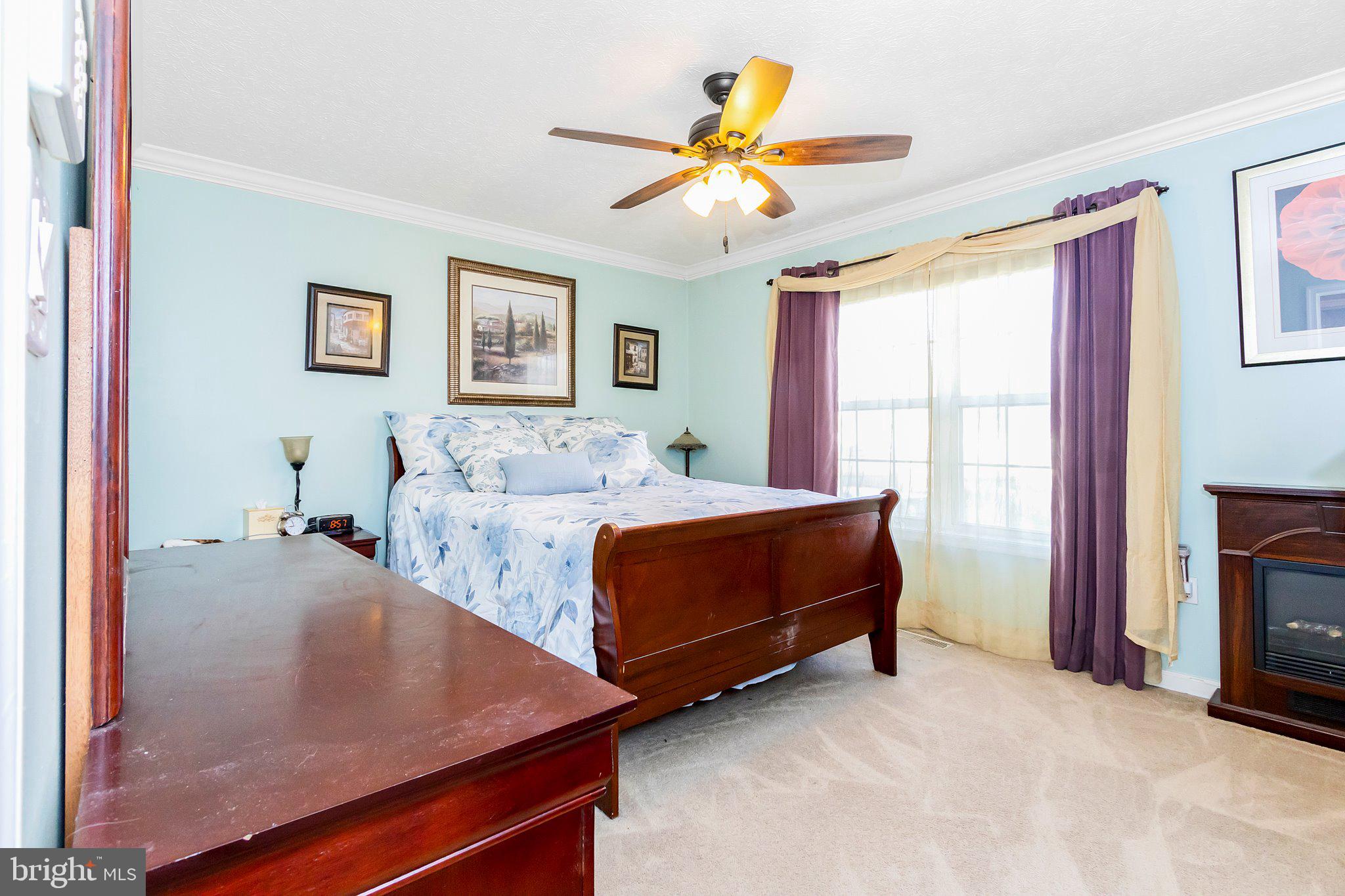 92 STRADA DRIVE EAST