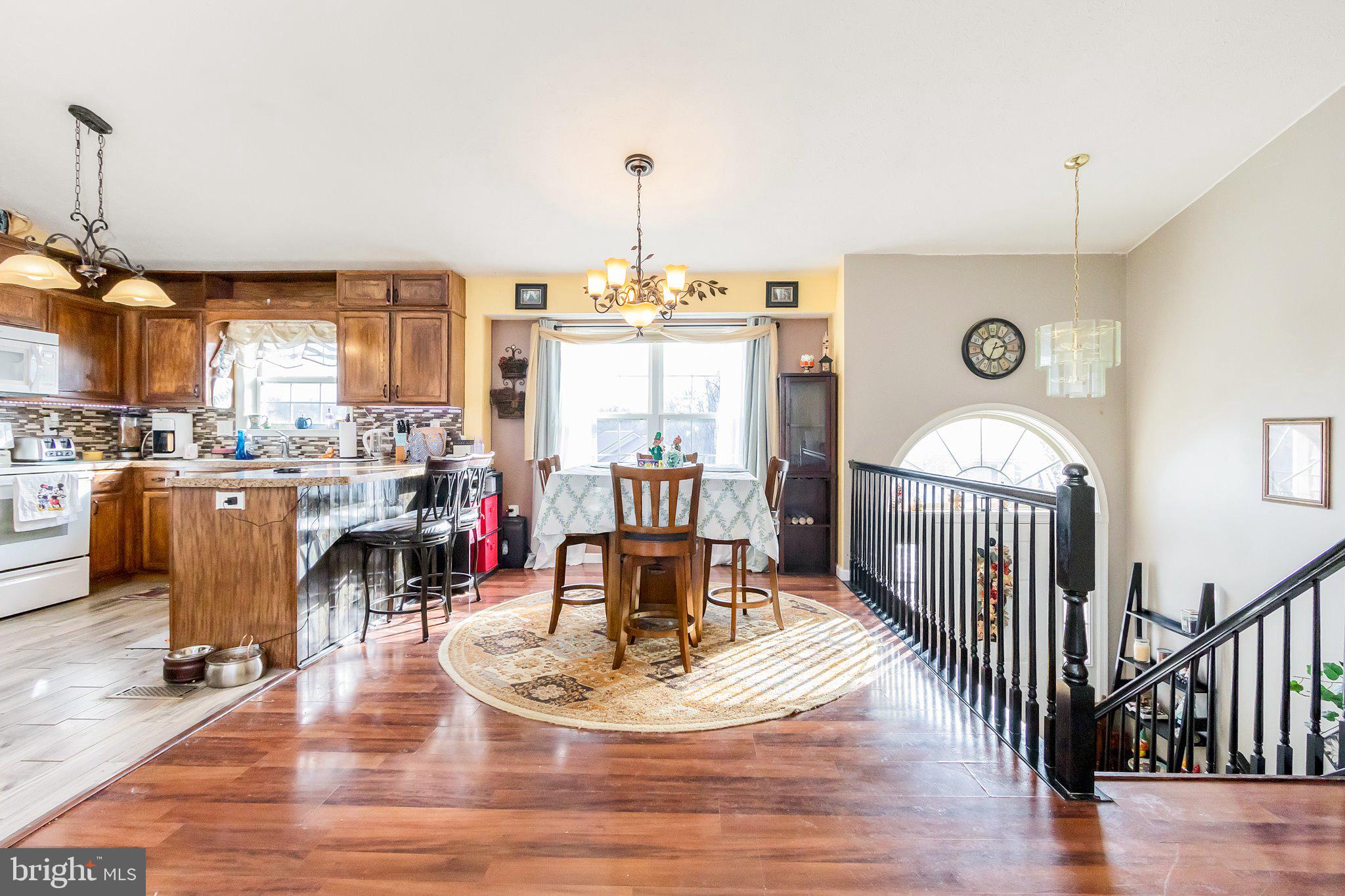 92 STRADA DRIVE EAST