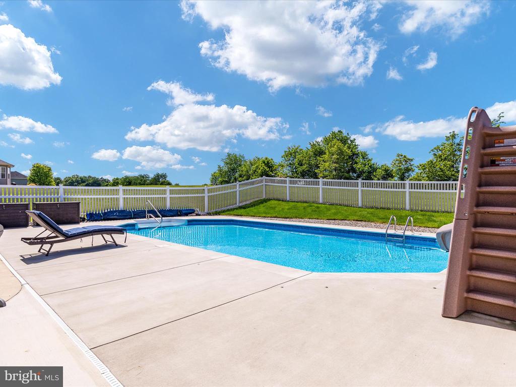 260 HALLMARK DRIVE