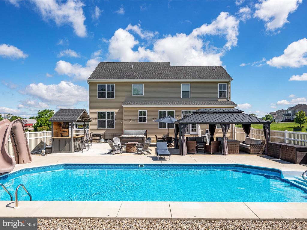 260 HALLMARK DRIVE