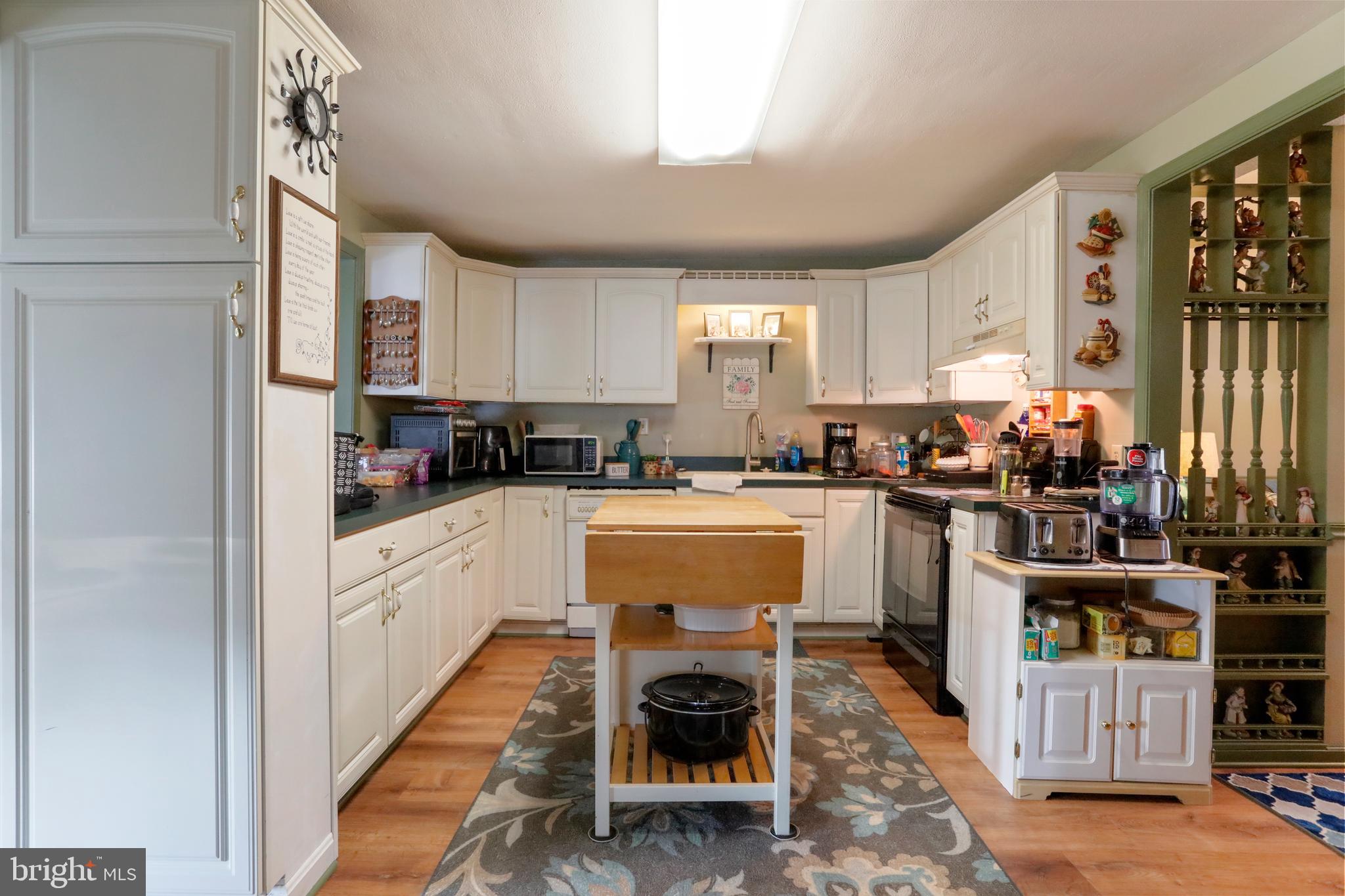 11366 WINCHESTER AVENUE