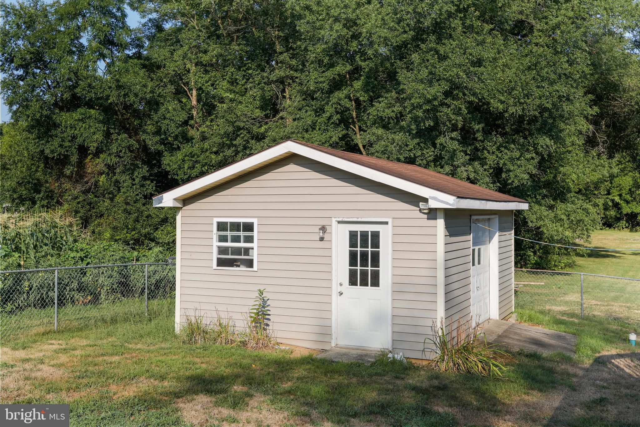 11366 WINCHESTER AVENUE