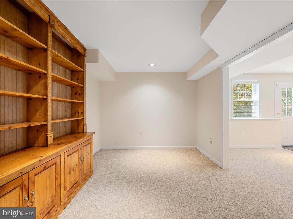299 MCDONALD DRIVE
