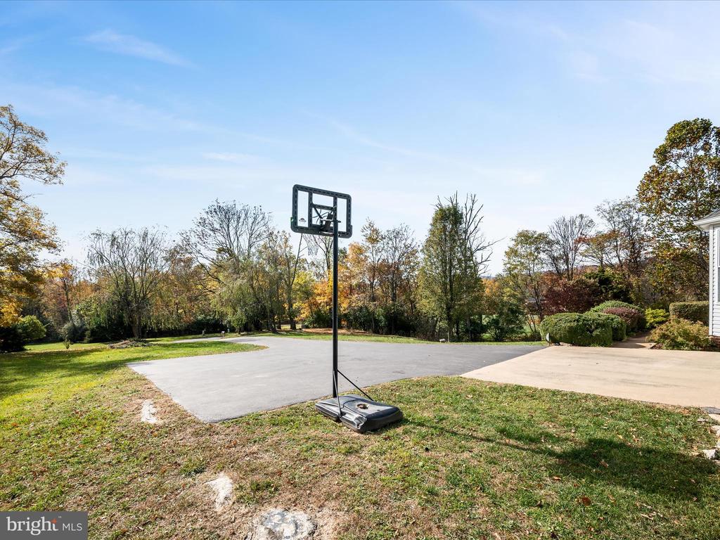 299 MCDONALD DRIVE