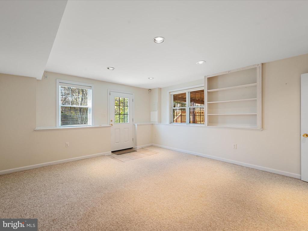 299 MCDONALD DRIVE