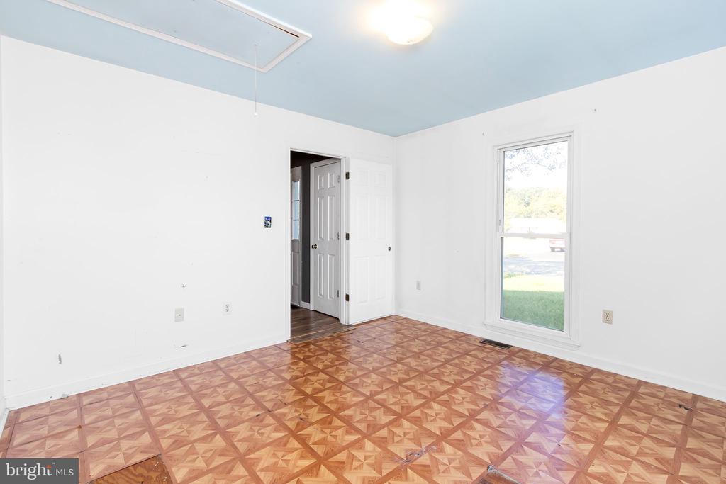 241 CRESTVIEW DRIVE