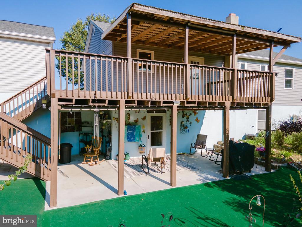 241 CRESTVIEW DRIVE