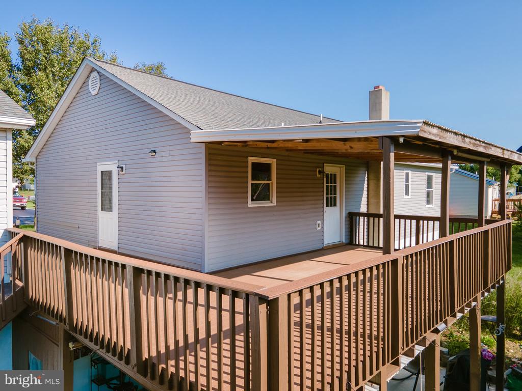 241 CRESTVIEW DRIVE