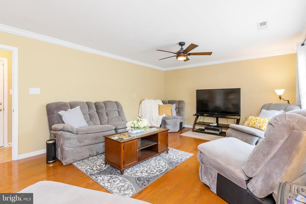 222 BALMORAL LANE