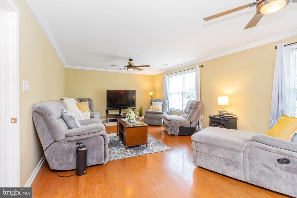 222 BALMORAL LANE