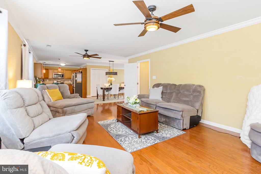 222 BALMORAL LANE