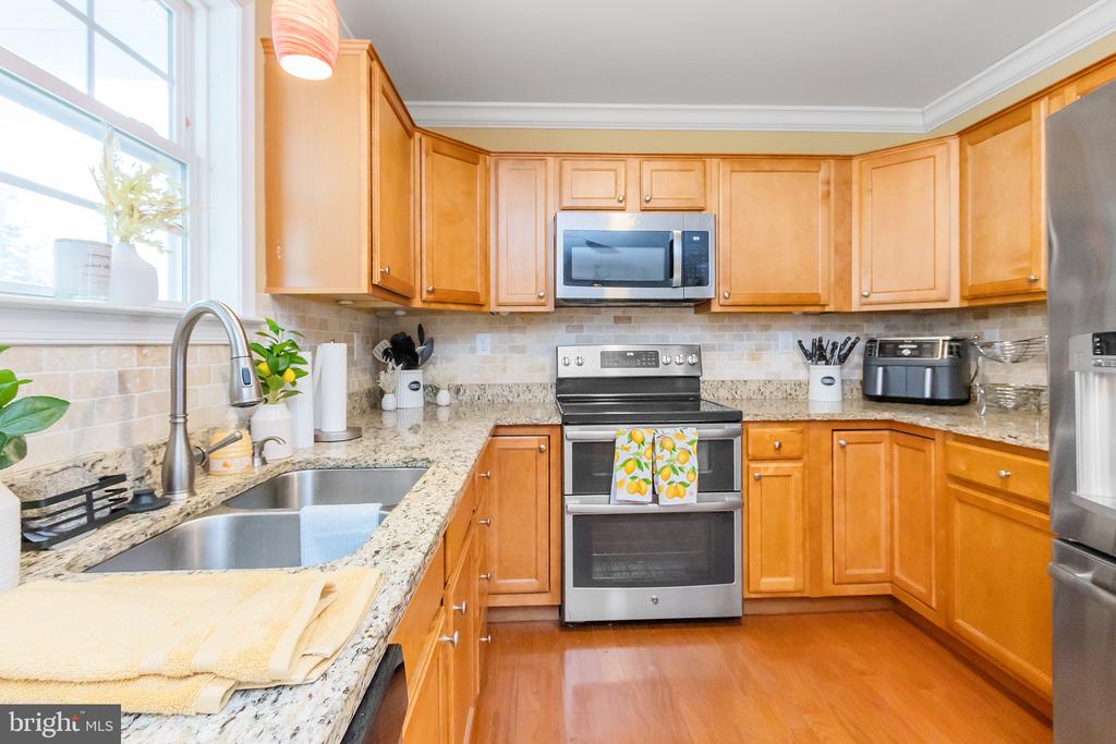 222 BALMORAL LANE