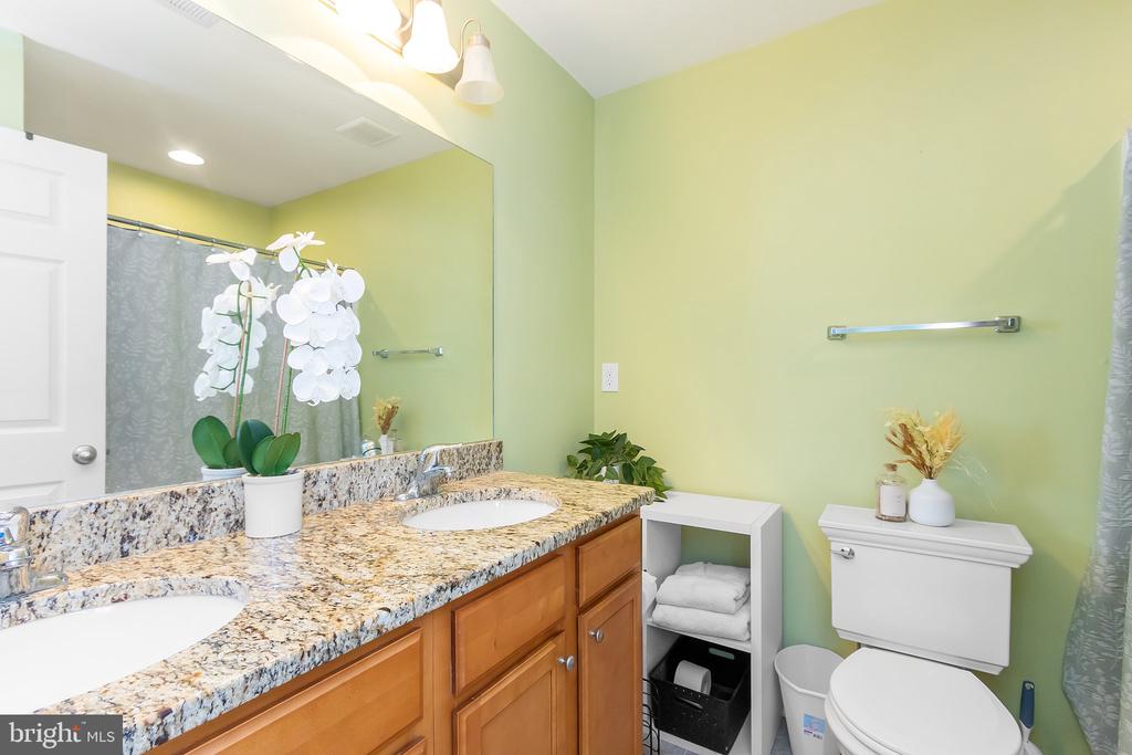 222 BALMORAL LANE