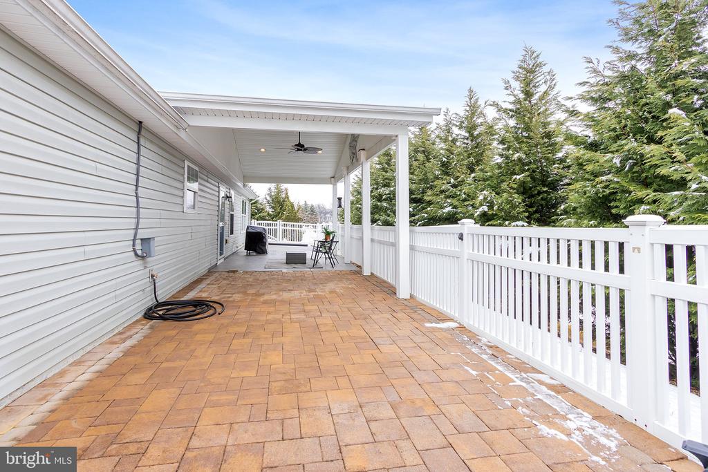 222 BALMORAL LANE