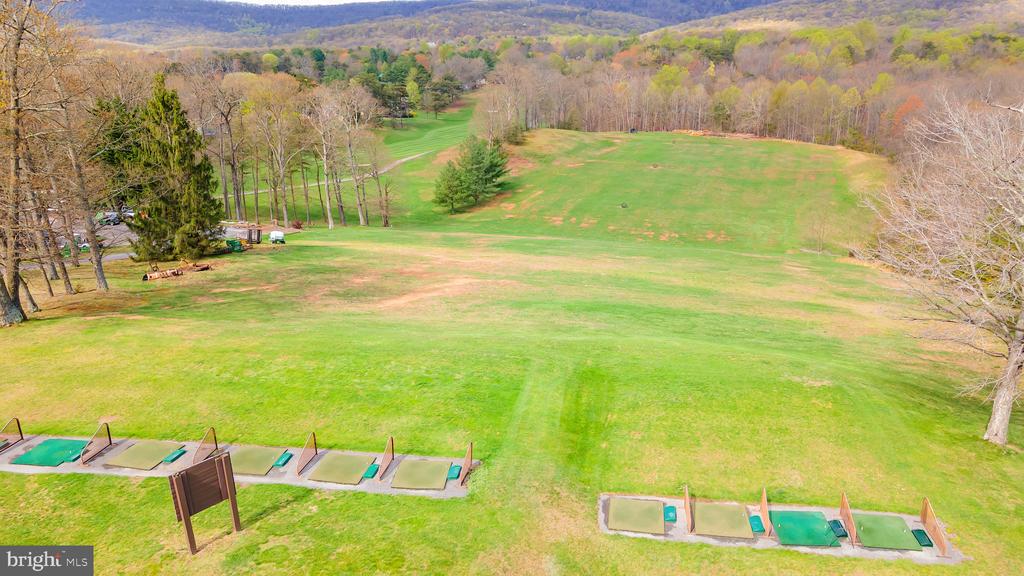 405 CAYUGA TRAIL