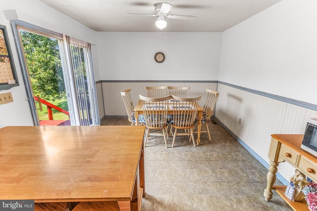 18 WHISPERING PINE DRIVE