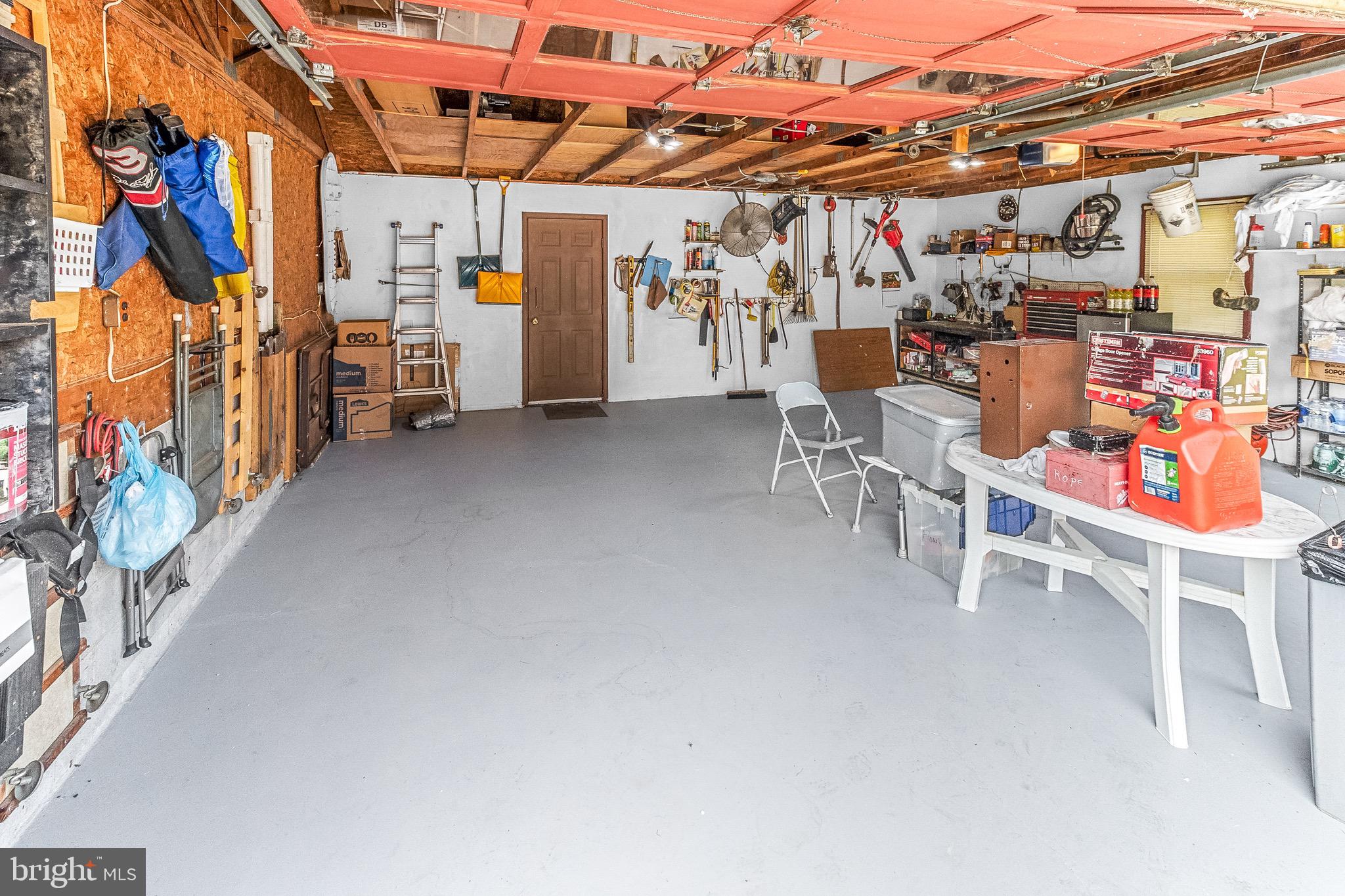 18 WHISPERING PINE DRIVE