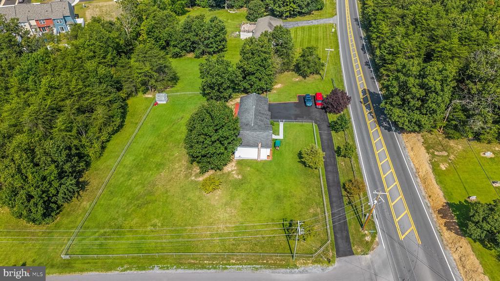 18 WHISPERING PINE DRIVE