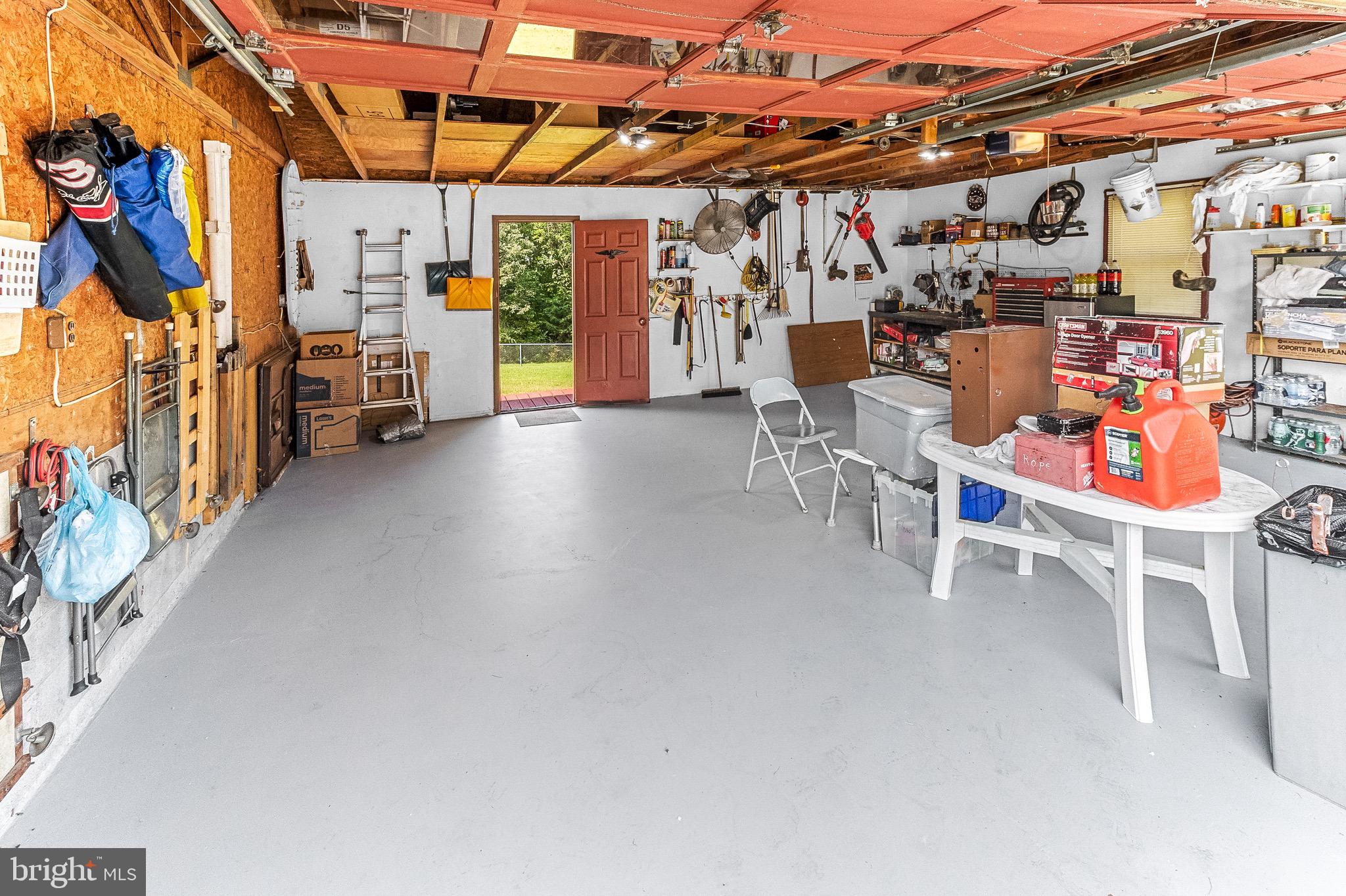 18 WHISPERING PINE DRIVE