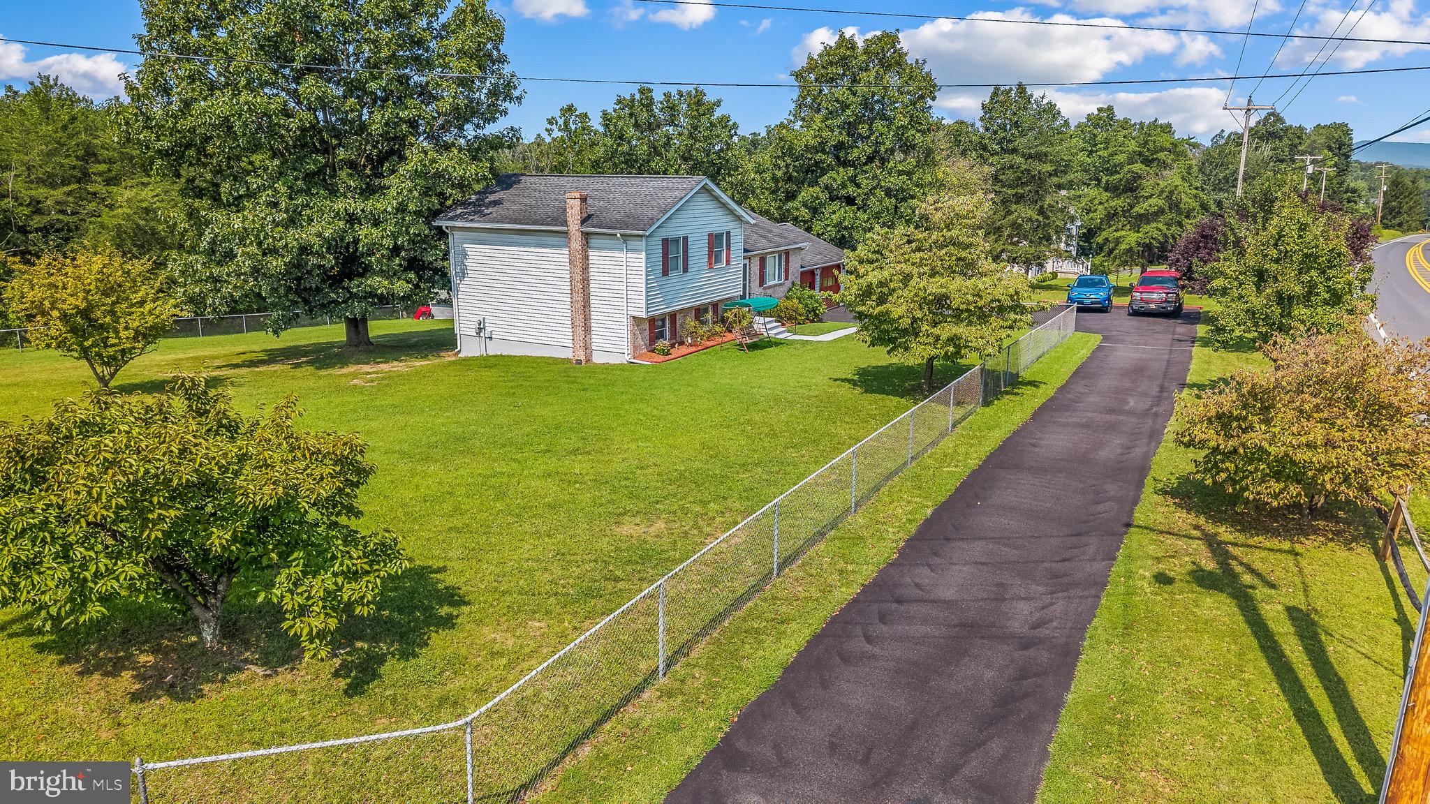 18 WHISPERING PINE DRIVE