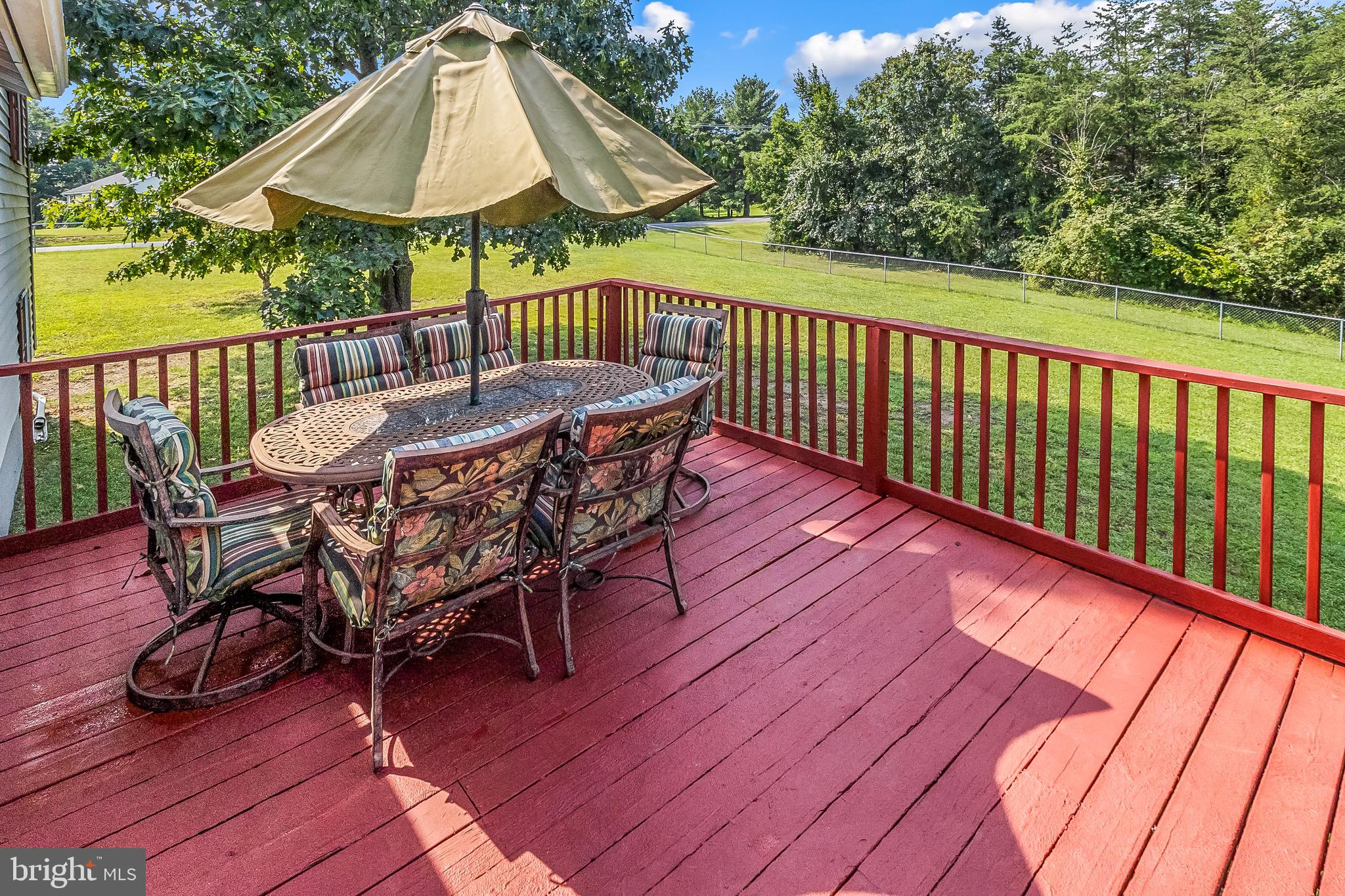 18 WHISPERING PINE DRIVE