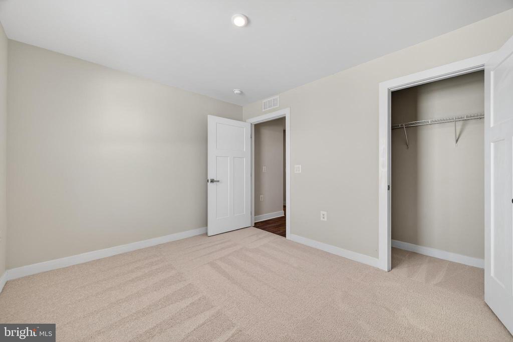 54 NORFOLK LANE