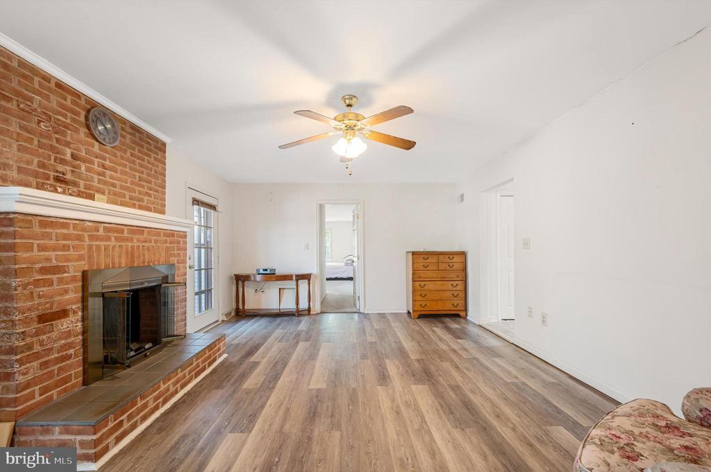 41 OAKLAND TERRACE