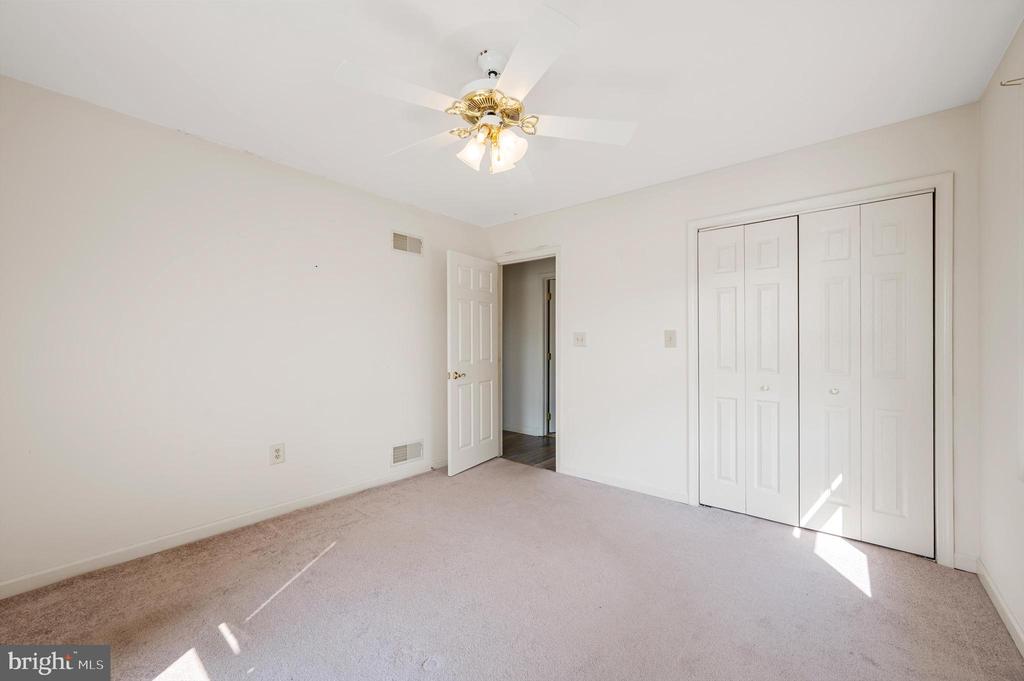 41 OAKLAND TERRACE