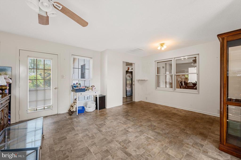 41 OAKLAND TERRACE