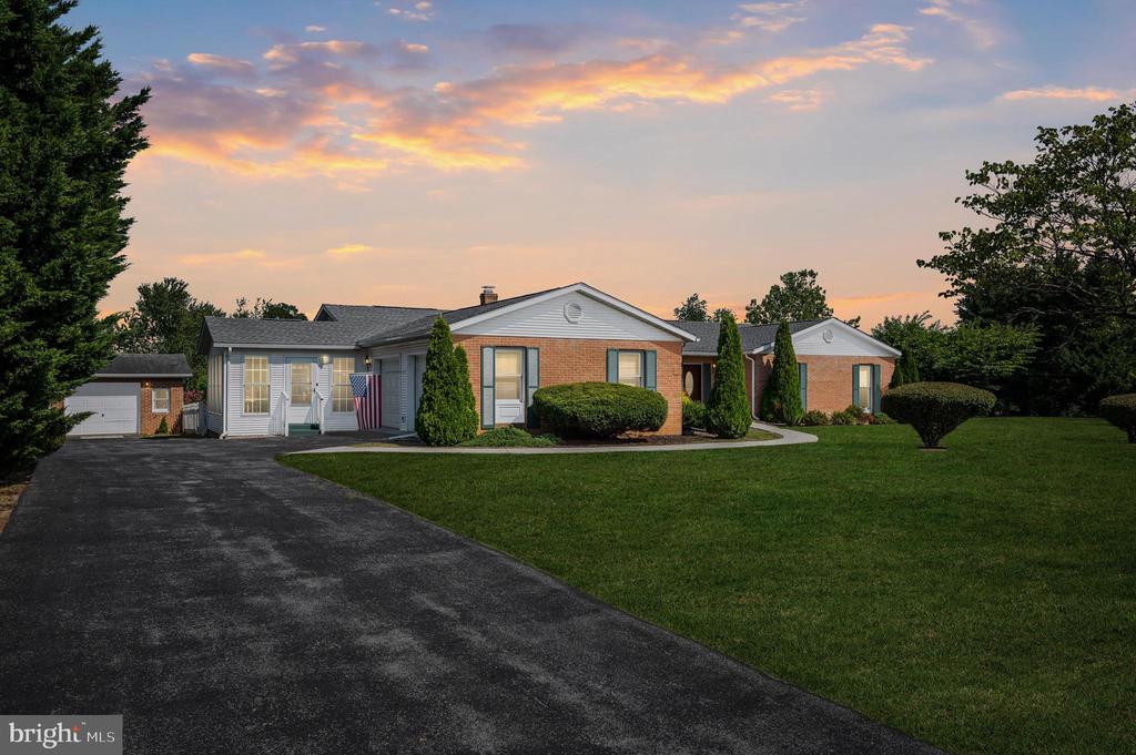 41 OAKLAND TERRACE