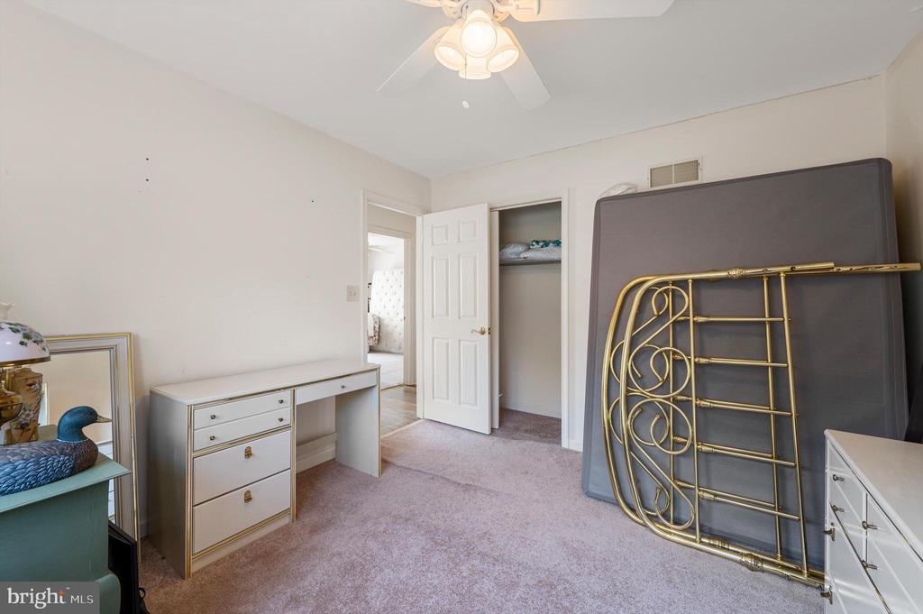 41 OAKLAND TERRACE