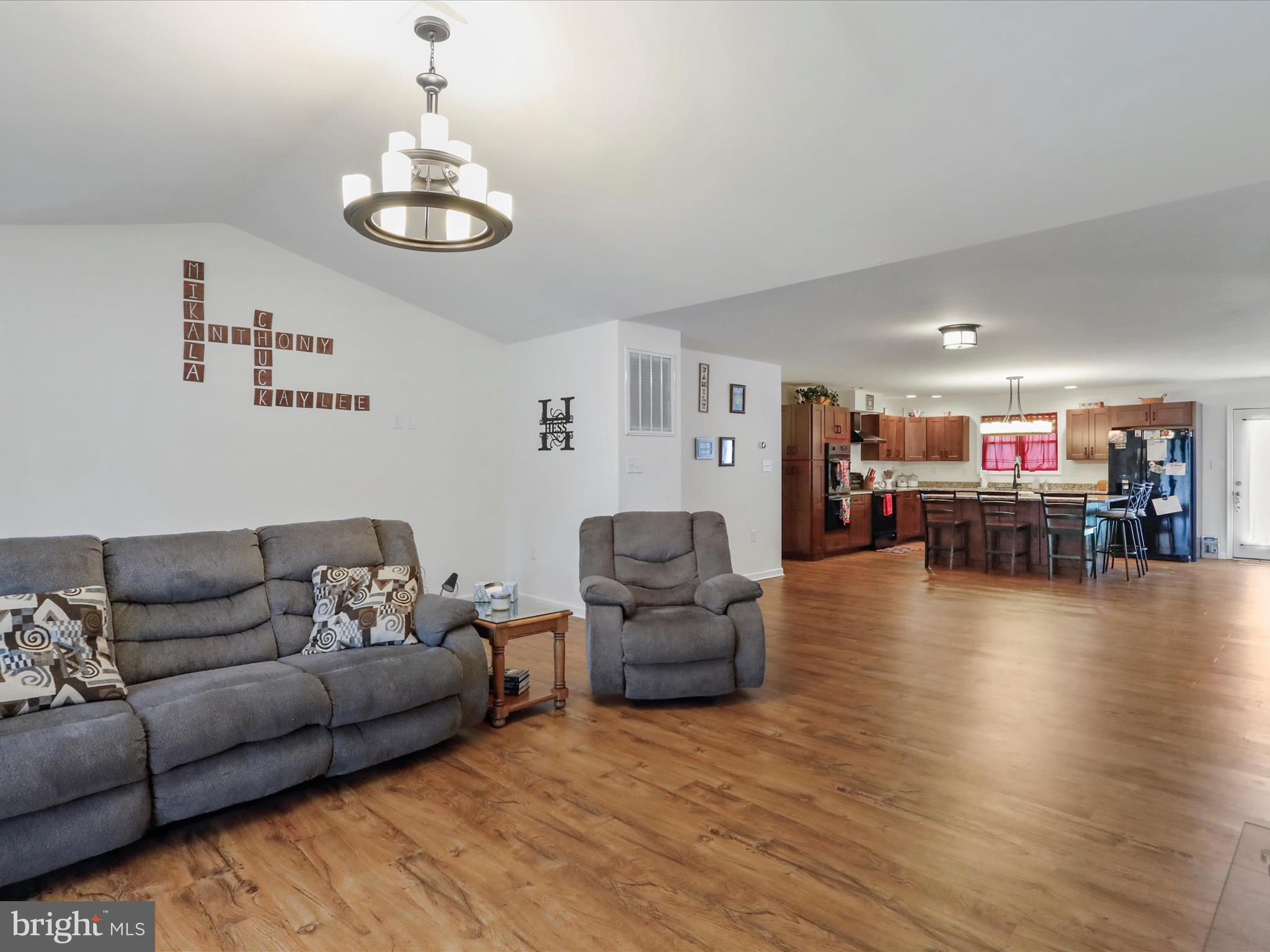 83 GREEN BULRUSH COURT