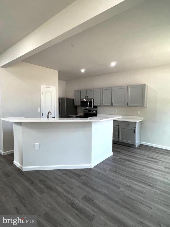 19 ONYX LANE