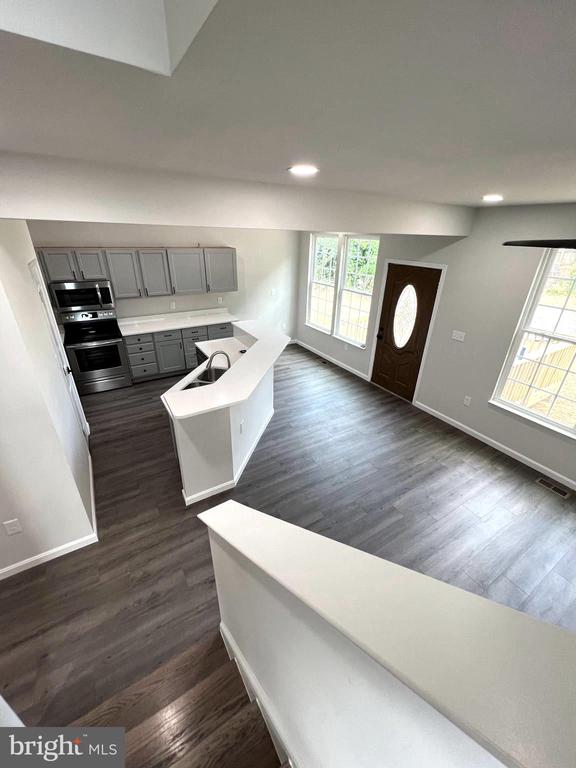 19 ONYX LANE