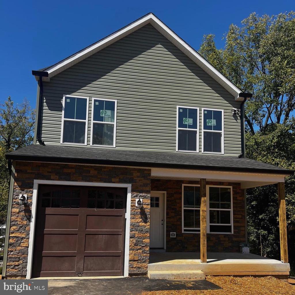 19 ONYX LANE