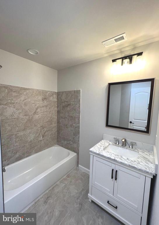 19 ONYX LANE
