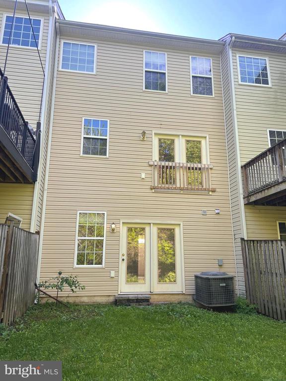 127 SWEARINGEN WAY