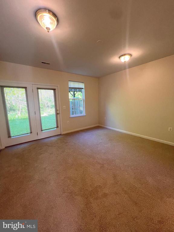 127 SWEARINGEN WAY