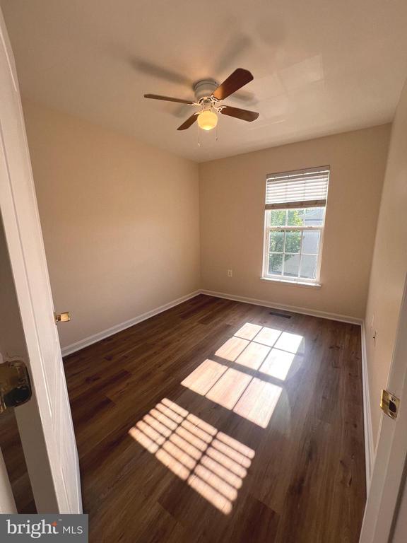 127 SWEARINGEN WAY