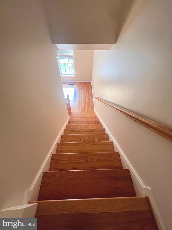 127 SWEARINGEN WAY