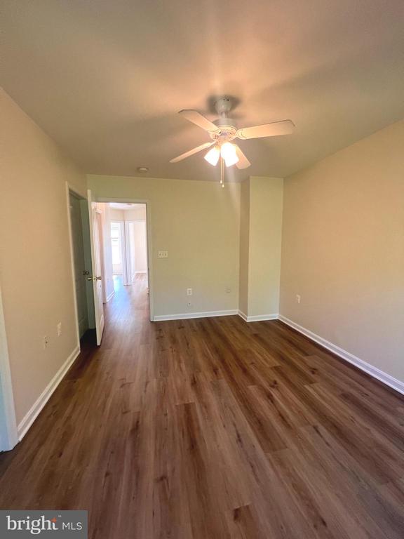 127 SWEARINGEN WAY
