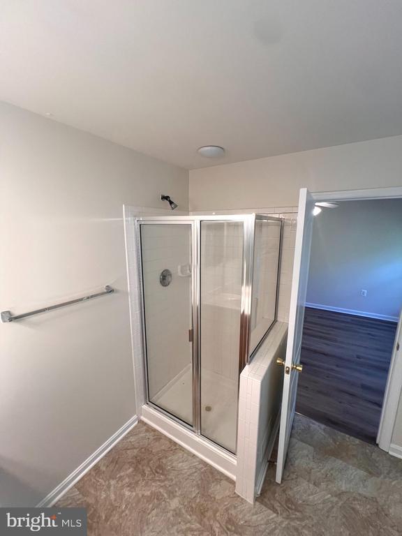 127 SWEARINGEN WAY