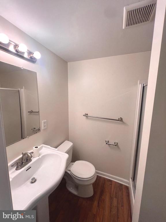 127 SWEARINGEN WAY