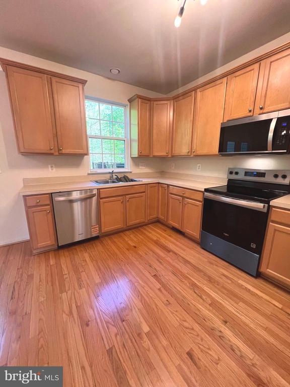 127 SWEARINGEN WAY