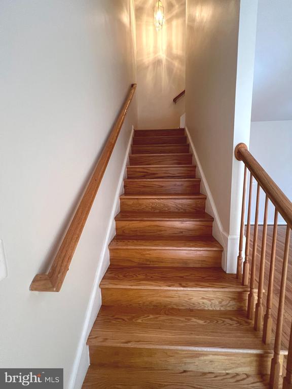 127 SWEARINGEN WAY