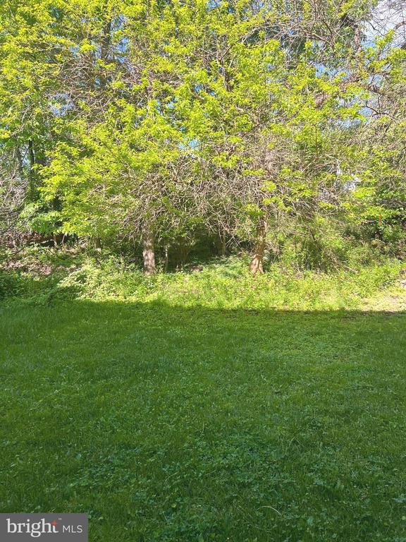 127 SWEARINGEN WAY
