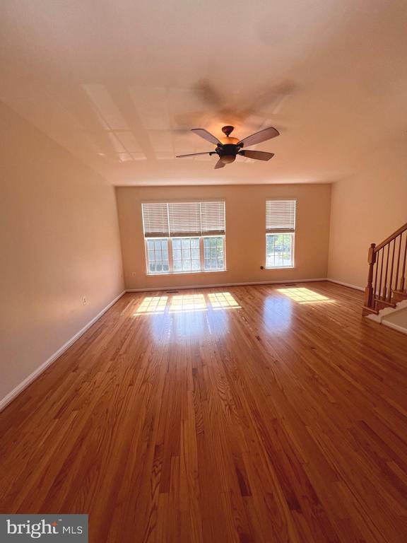 127 SWEARINGEN WAY