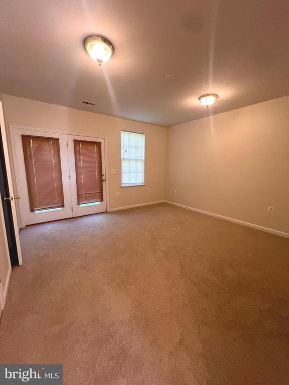 127 SWEARINGEN WAY