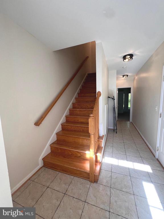 127 SWEARINGEN WAY