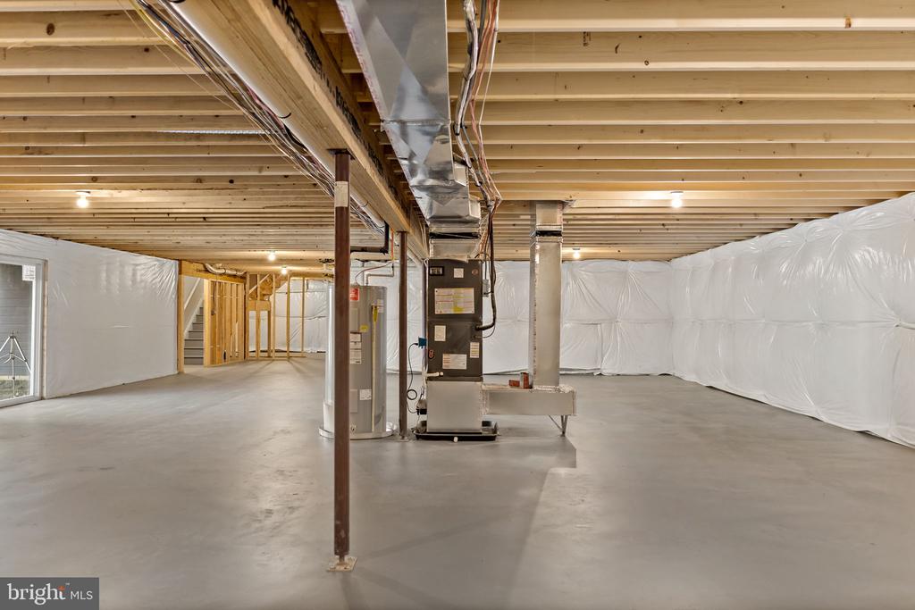 130 JINGLE BELLS COURT Unit: LOT 6